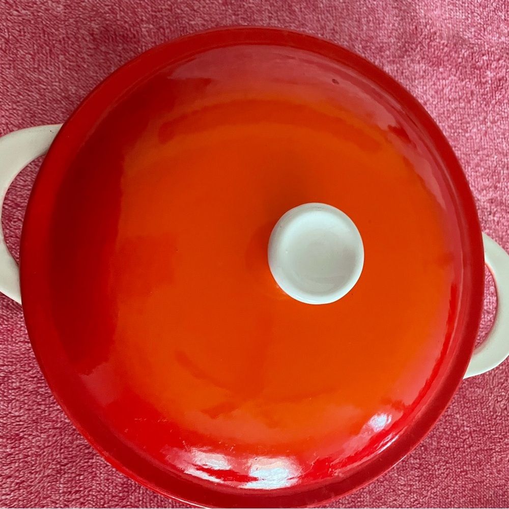 Belgium oven bake cast iron pot